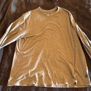 Classic Men's Long Sleeve Gray Tee